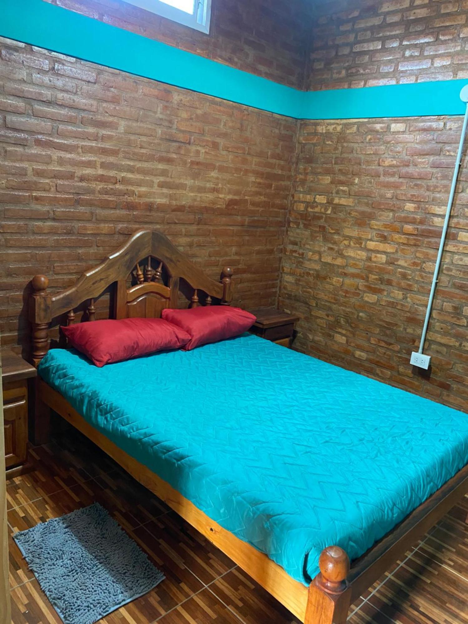 Departamentos La Clarita Apartment